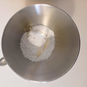 Beurre et sucre pour pâte sucrée