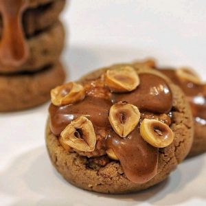 Cookie noisette caramel