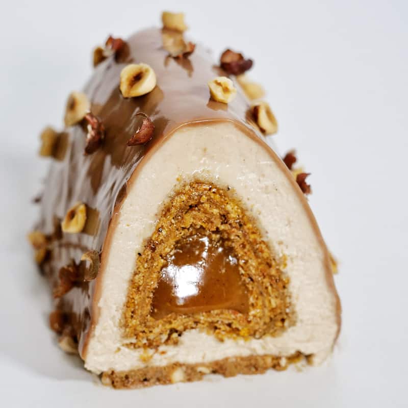 coupe bûche noisette caramel