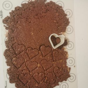 Croustillant chocolat au lait détaillé en forme de coeur