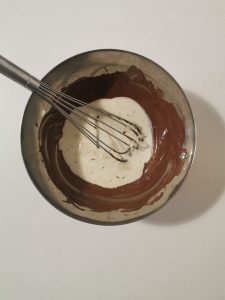 Emulsion crème et chocolat au lait pour ganache mogador