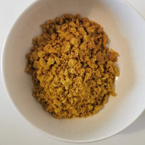 streuzel pistache écrasé avec beurre fondu