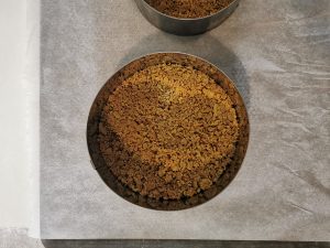 base croustillante de streuzel pistache