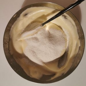 Poudre et oeufs blanchis pour biscuit joconde