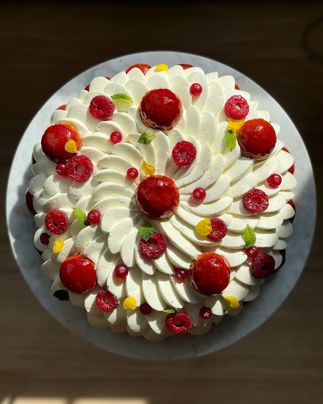 Cours de pâtisserie par Chiara Serpaggi - Saint-Honoré 2.0 ou l'art du pochage – Image 4